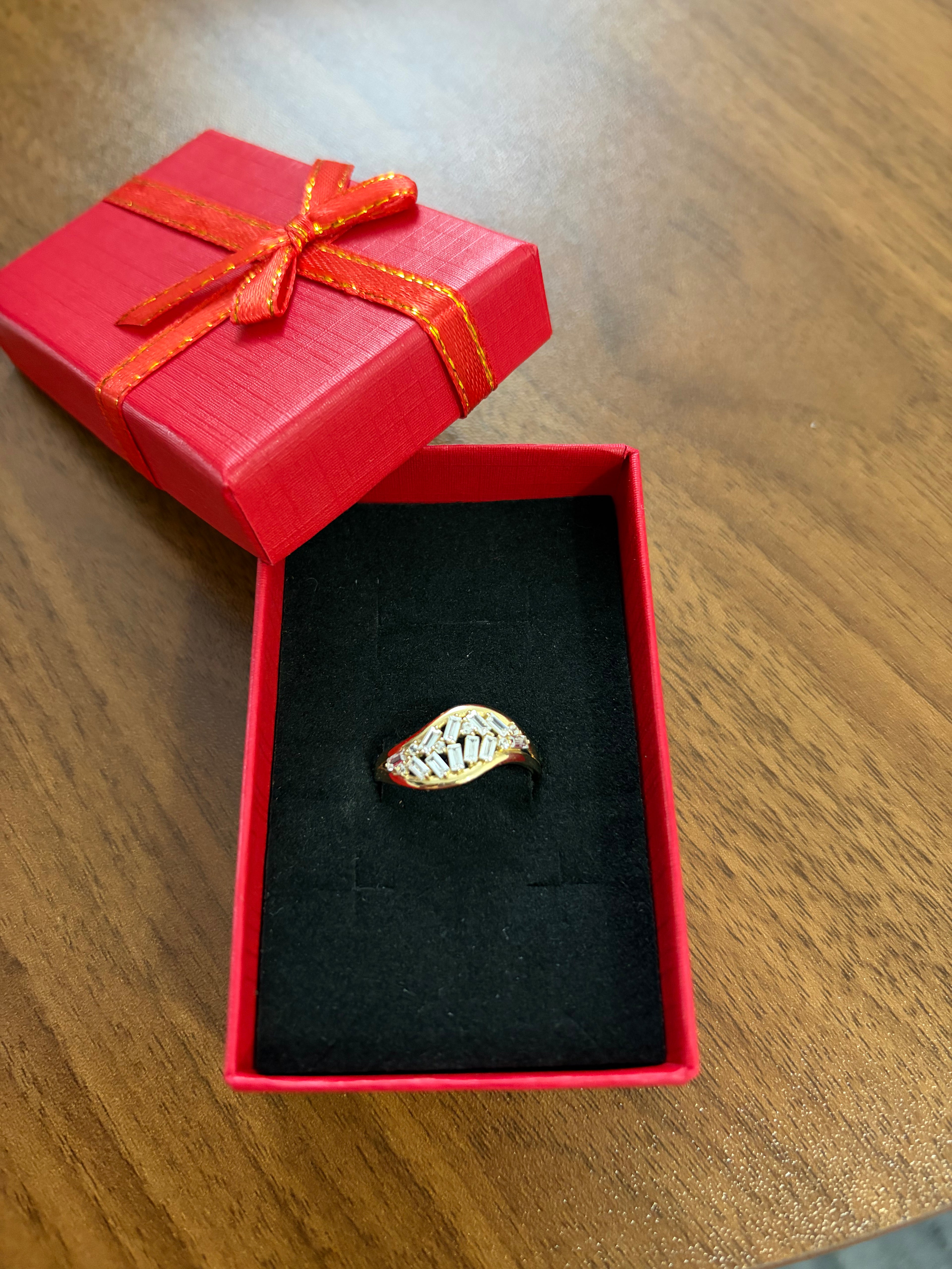 Anillo para dama 10k